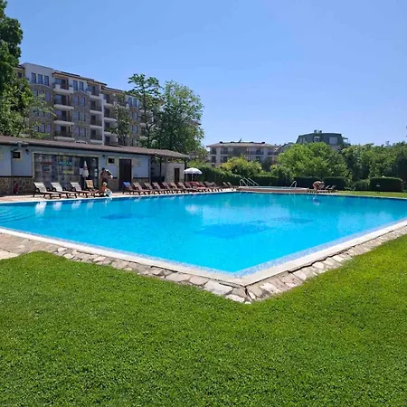 Apartman Kolevi Family Seaside Haven!